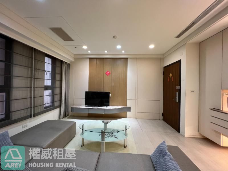 R13凹子底輕軌｜阿曼16｜1房｜森林公園
