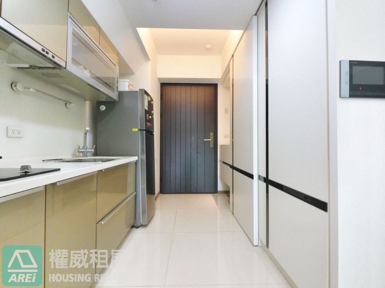 鳳凰苑｜信義國小MRT溫馨採光2房可租屋補助