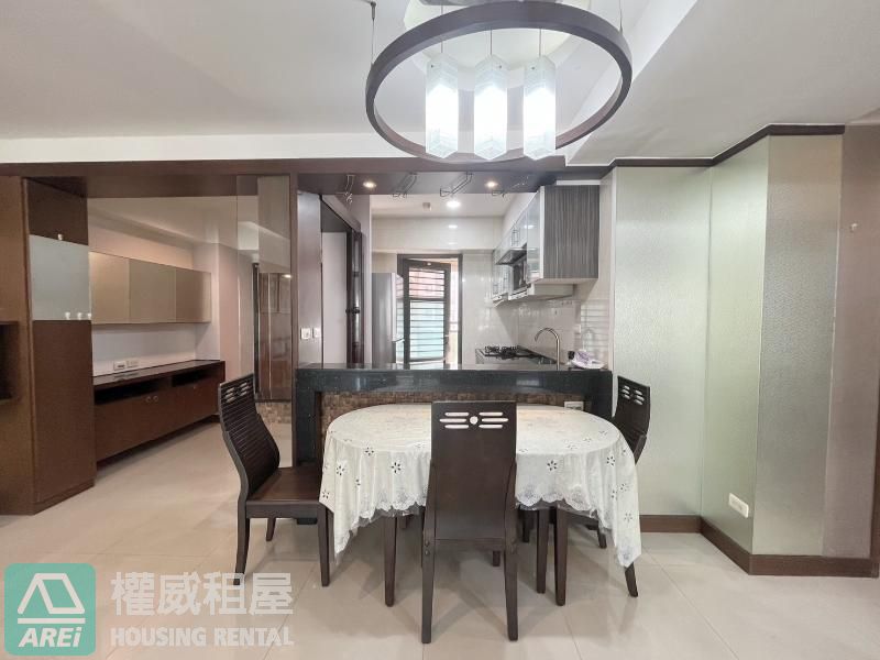 美術館陽光藝花園精品4房平車