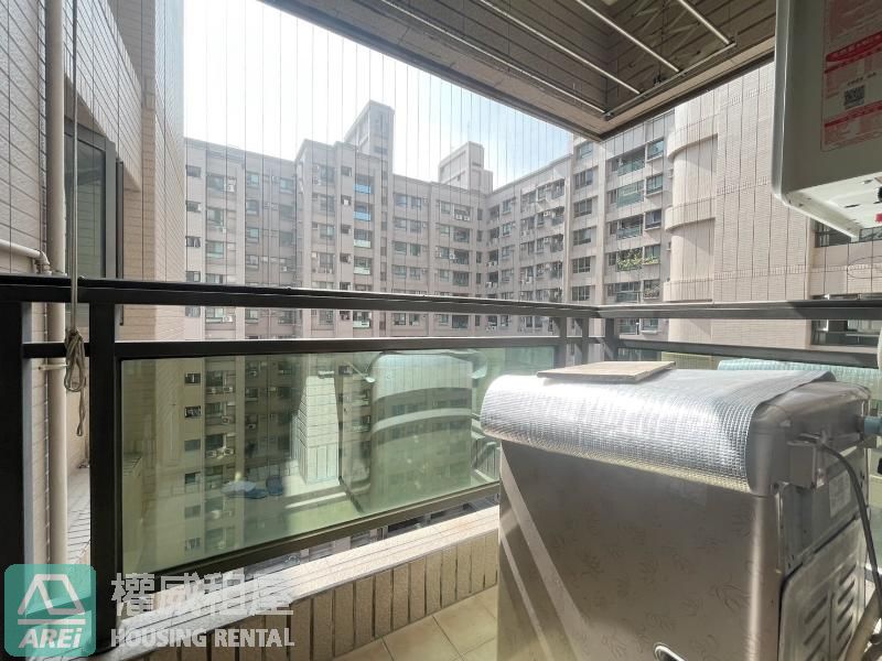 美術館陽光藝花園精品4房平車