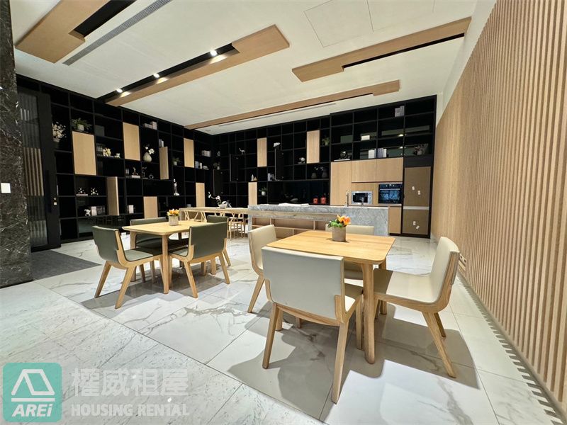 亞灣核心地段｜聯上鉑麗3房車位