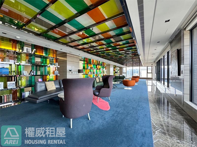 梵谷星空泳池｜美術皇居樹海窗景三房平車