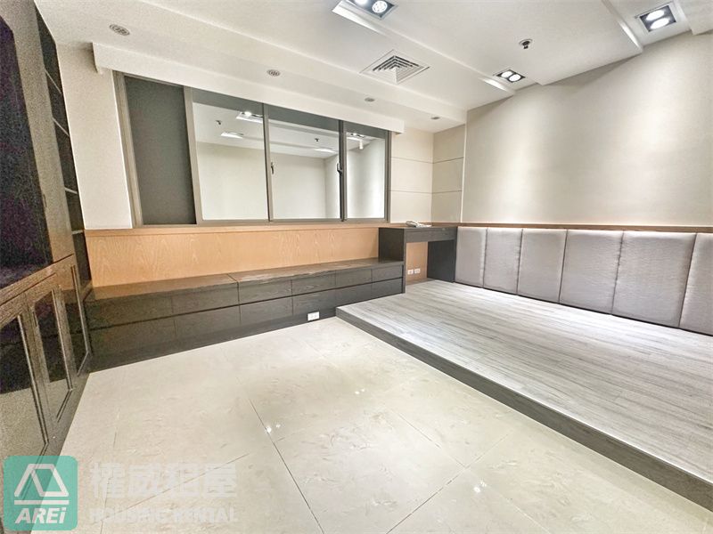 美術館雷諾瓦泳池樓中樓大五房雙主臥雙平車大露台