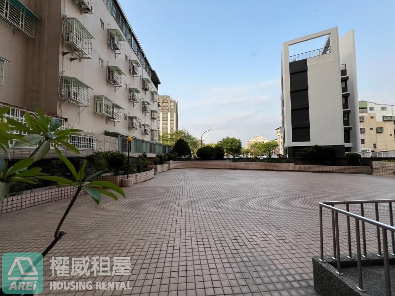 榮總文藻|東方米蘭5房|車位可租補