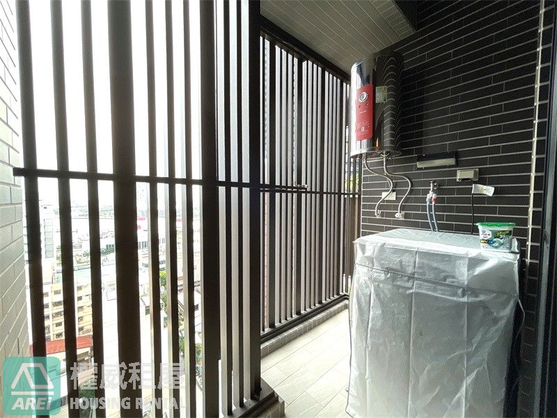 漢神百貨灣見築海景全新設計宅2+1房車位