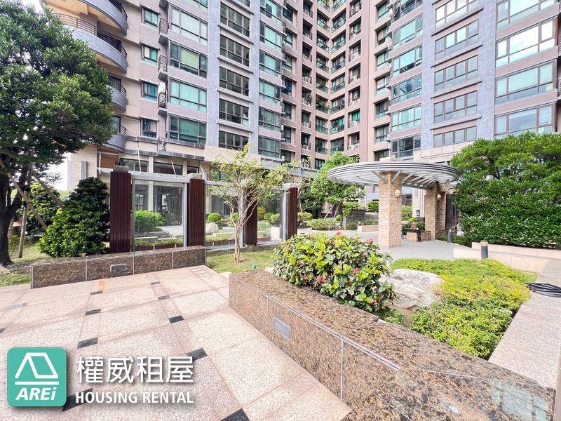 陽台進出可以看海的家左營鉑金海岸景觀3房平車