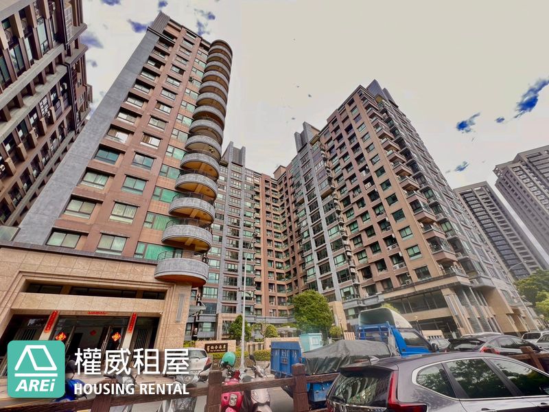 陽台進出可以看海的家左營鉑金海岸景觀3房平車