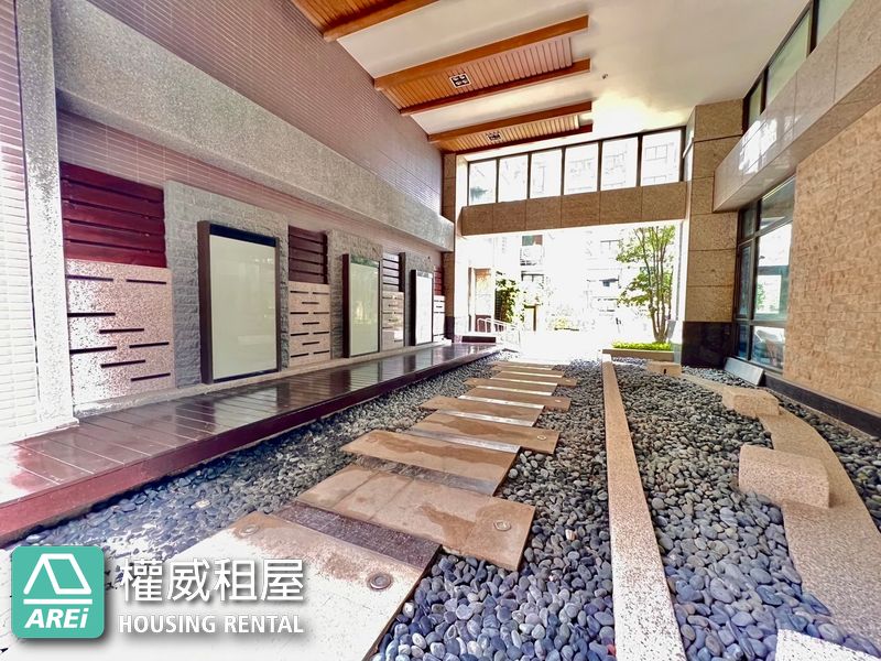 陽台進出可以看海的家左營鉑金海岸景觀3房平車