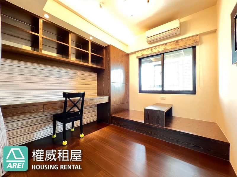 陽台進出可以看海的家左營鉑金海岸景觀3房平車