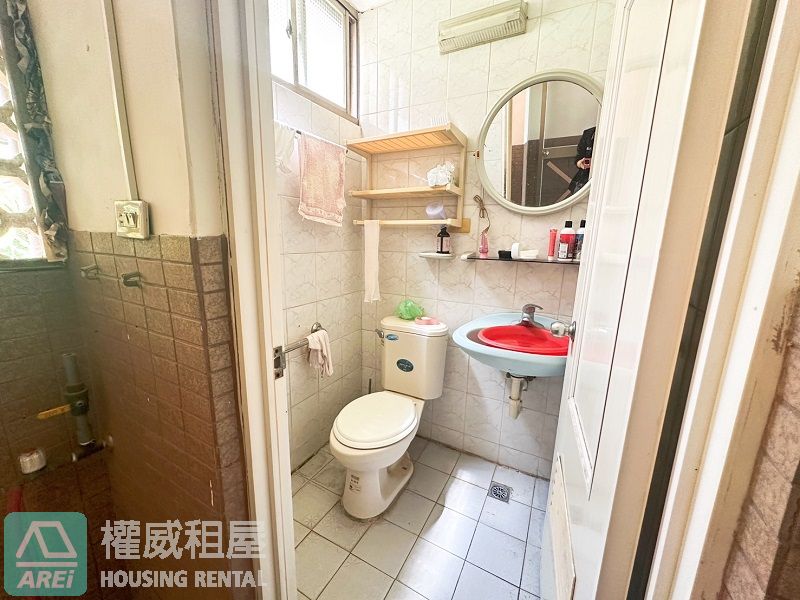 楠梓土庫家樂福隔壁｜1樓樓店店面｜常德