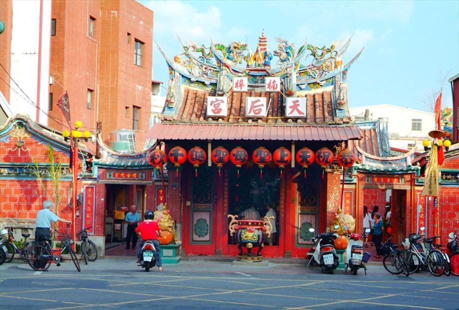 楠梓土庫家樂福隔壁｜1樓樓店店面｜常德