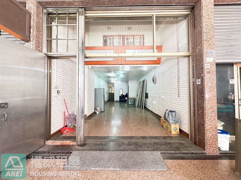 楠梓土庫家樂福隔壁｜1樓樓店店面｜常德