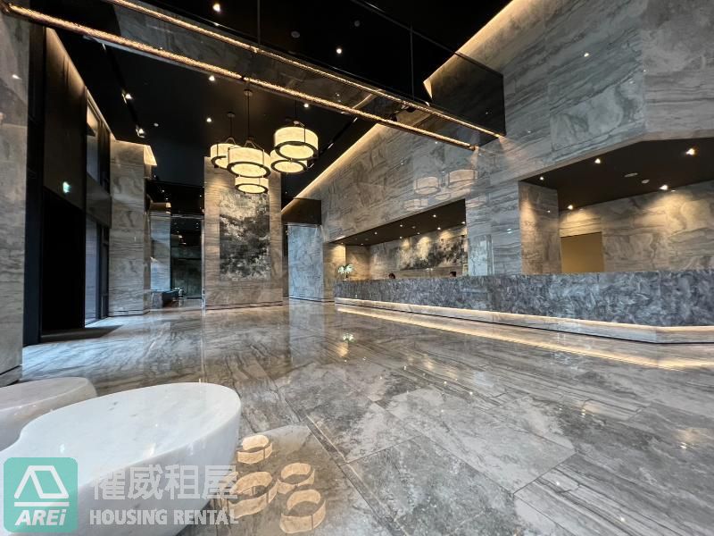 蓮池潭太普美術海完美海景3+1房平車