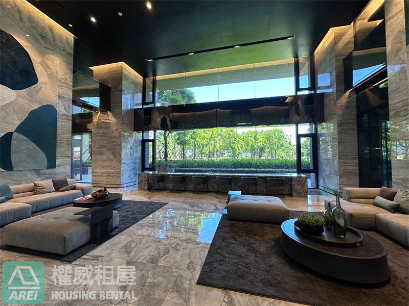 蓮池潭太普美術海完美海景3+1房平車