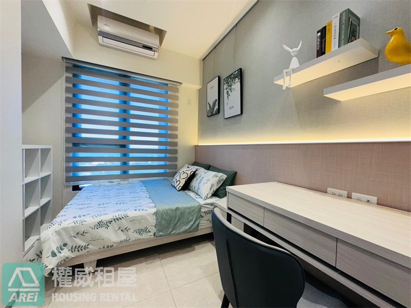 蓮池潭太普美術海完美海景3+1房平車