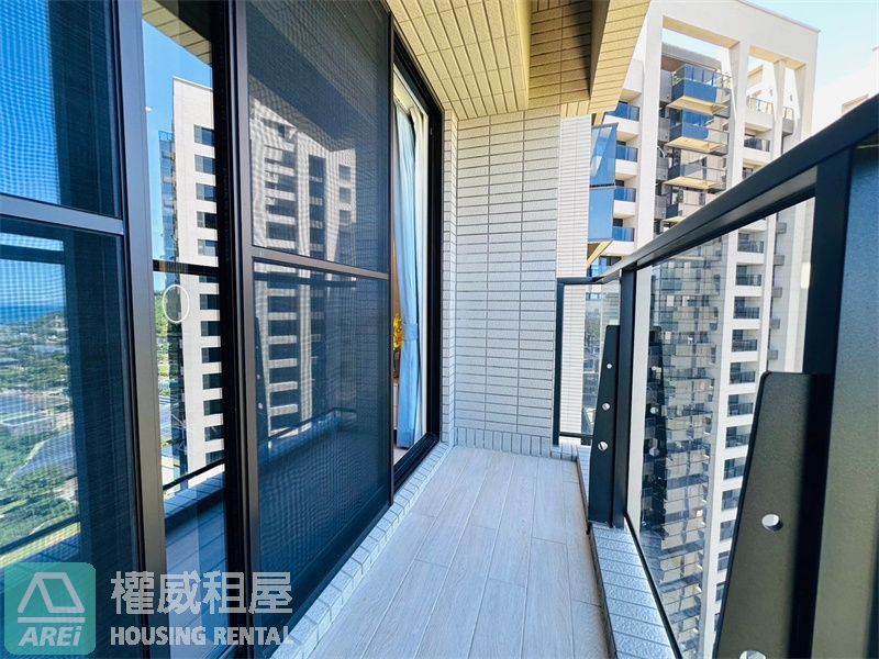 蓮池潭太普美術海完美海景3+1房平車