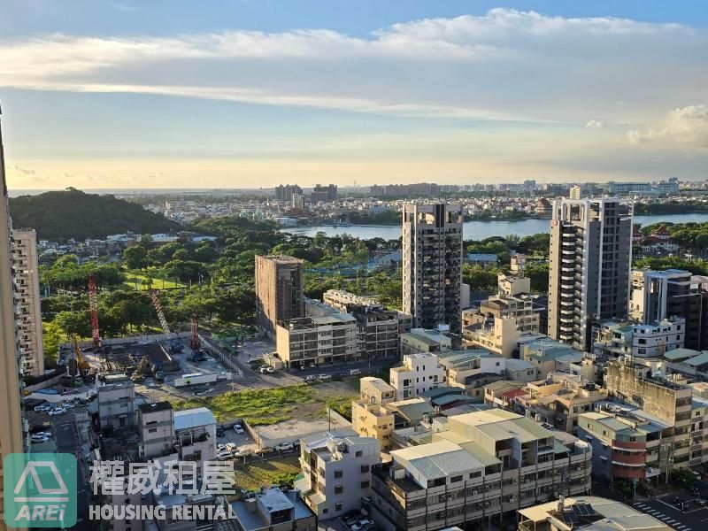 🌿 左營車站|觀山觀海高樓蓮池潭景觀2房