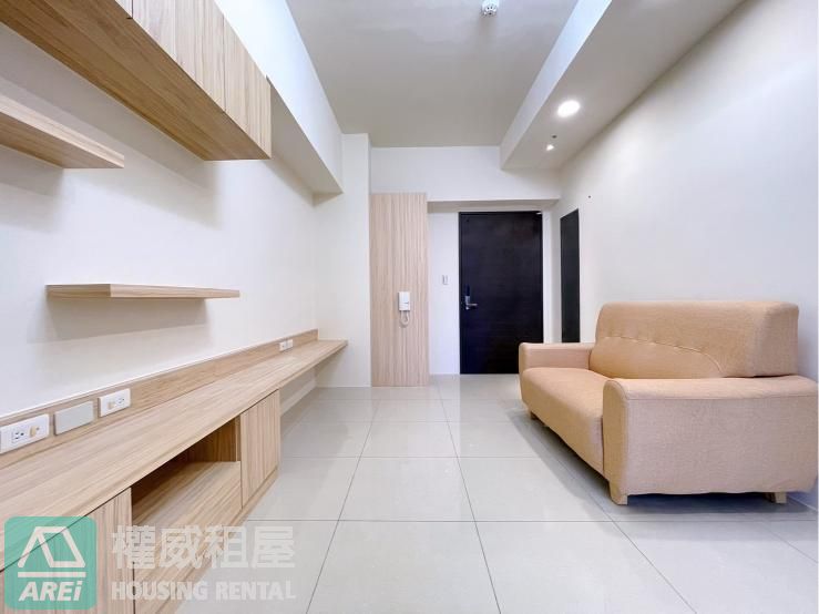 果貿悅誠無印兩房平車可租補可寵