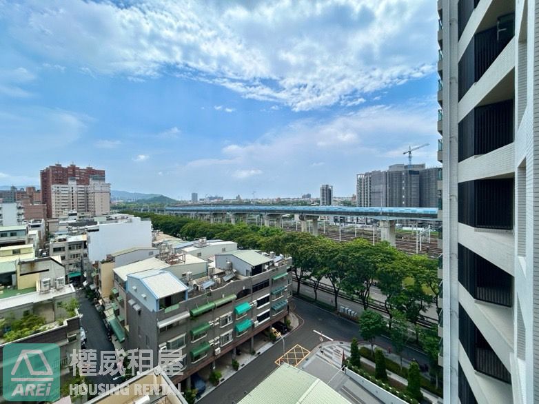 芳崗高鐵棧｜高樓景觀北歐風兩房｜可租補