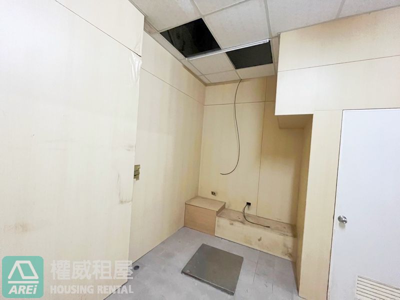 六合中山路美麗島捷運出口透店