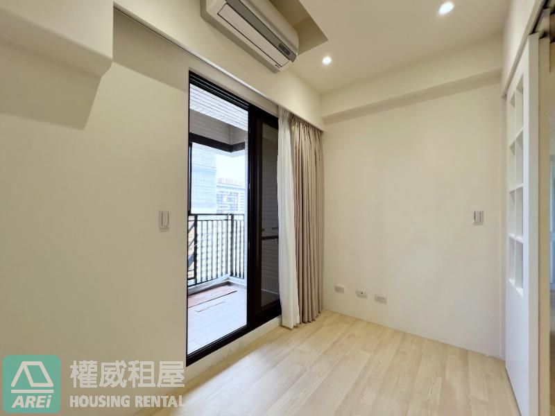 輕軌C21美術館美廳苑質感裝潢3房2衛車位