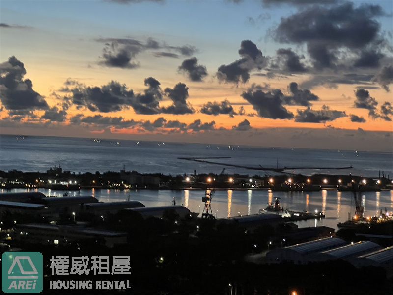 蓮池潭太普美術海完美海景3+1房平車