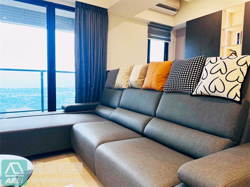 蓮池潭太普美術海完美海景3+1房平車