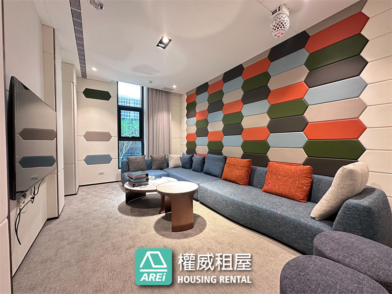 美術館特區｜青海LINE｜北歐風兩房平車