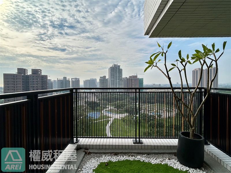 高大特區藍田玉公園首排美景3房平車(可租補)