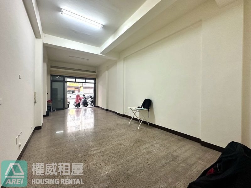高鐵商圈透天一樓店面