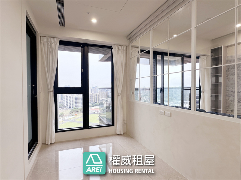 左營軍港美術海 | 高樓層海景宅｜簡約格調溫馨家居｜三房平車