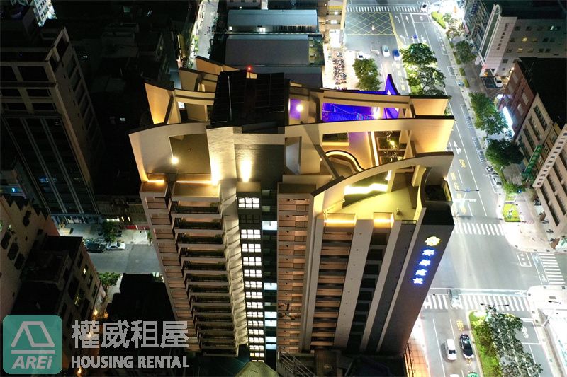 O4前金站 | 郡都CITY | 浪漫2房 | 到站就到家