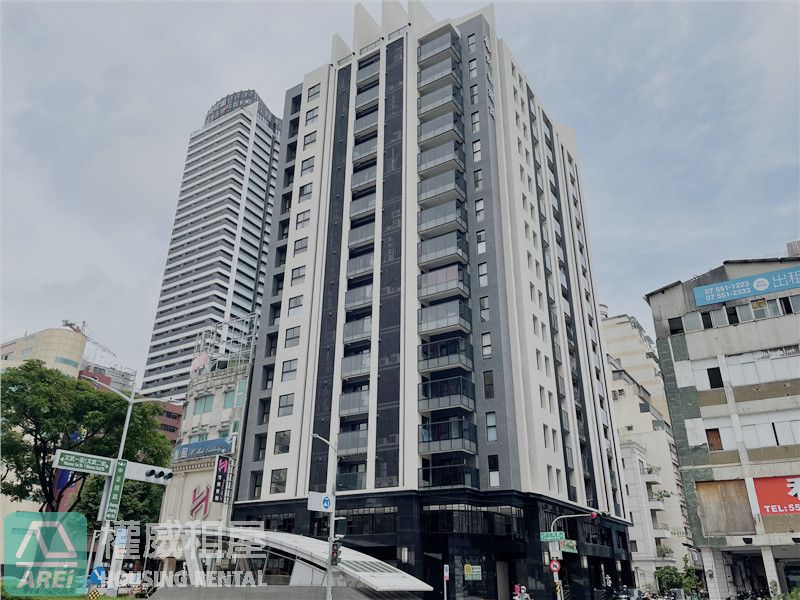 O4前金站 | 郡都CITY | 浪漫2房 | 到站就到家