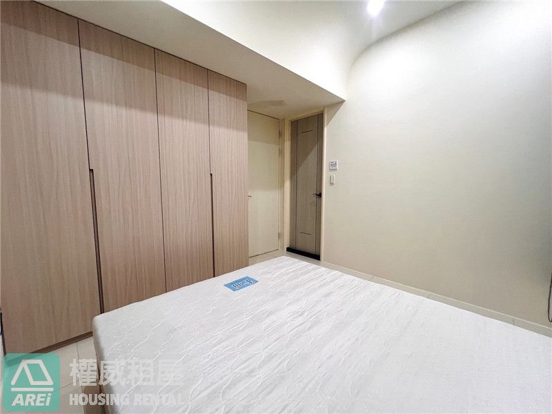 高鐵MRT城揚三越song現代舒適3房2衛平車