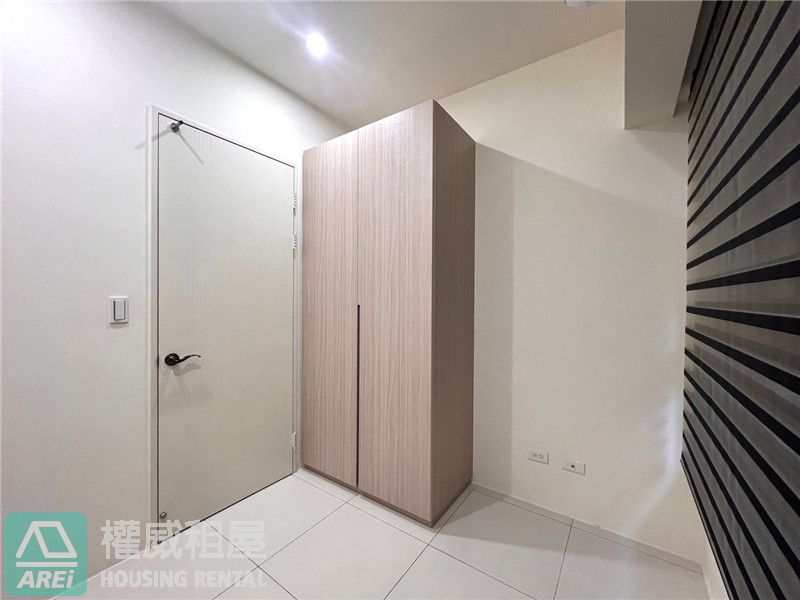 高鐵MRT城揚三越song現代舒適3房2衛平車