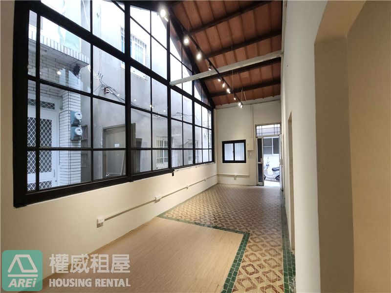 鹽埕風華∣古厝風情∣商業空間
