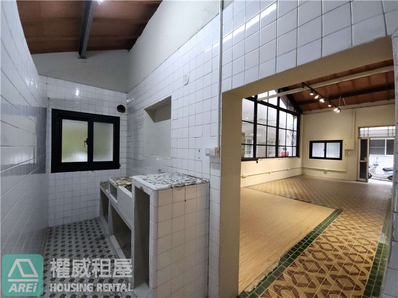 鹽埕風華∣古厝風情∣商業空間