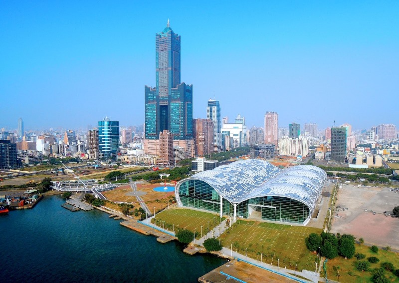 繽海正三多路上吸金4米寬店面