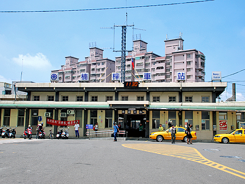 《御都匯》—R21捷運宅走路就到｜楠梓車站生活圈・2+1房舒適質感宅｜可租補
