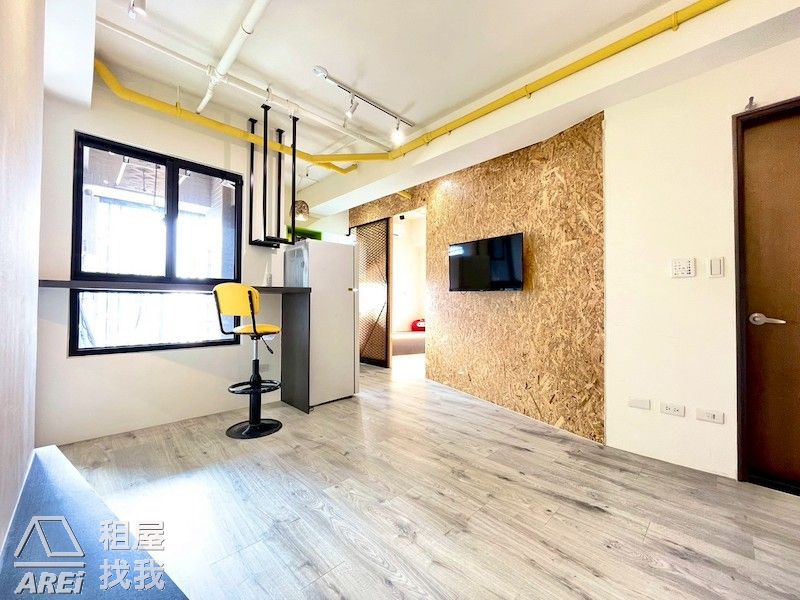 R14鑫巨蛋｜2房科技新貴現代LOFT車位