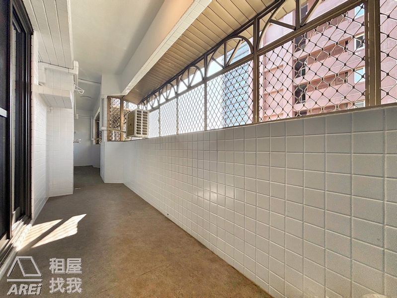 光榮碼頭|漢神本館|一眼愛上美絕4房翻新華廈