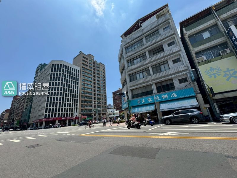 MRT信義國小｜中正路商辦｜百坪辦公室