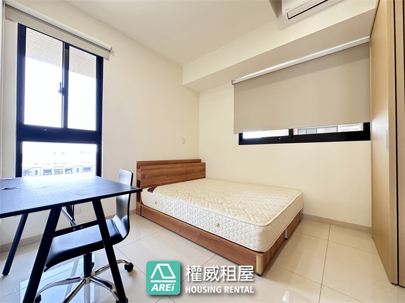 台南安平｜領袖特區｜高樓景觀質感3+1房平車