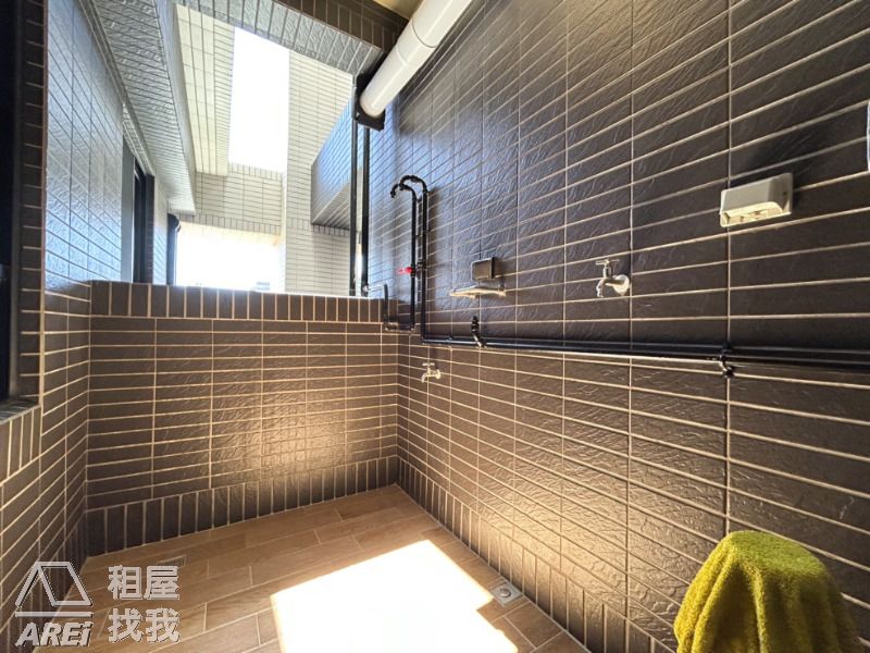 惟美術青海商圈全新景觀2+1房平車