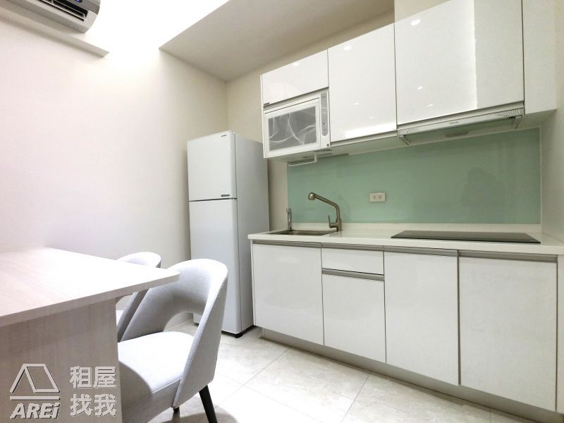 愛情河左岸｜全新溫馨兩房｜收納空間多