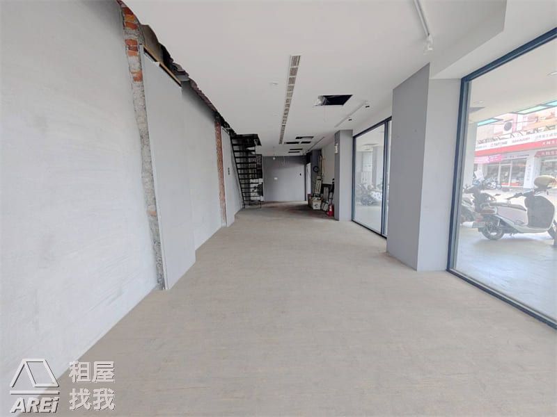 苓雅中正三角窗黃金透天店面｜O8捷運出口黃金角地