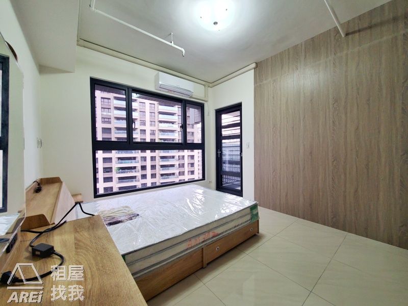 高雄小天母∣河堤世界首租簡約二房