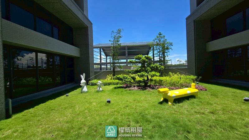 高大特區∣大客廳∣三房平車∣蔚藍海19