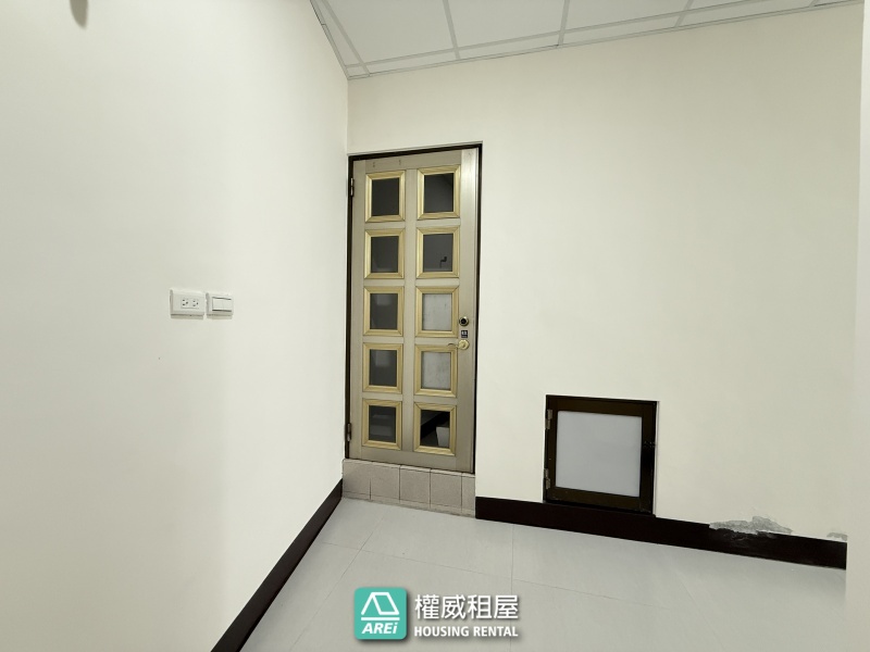 建工商圈｜近高醫｜翻新電梯透天1、2樓出租