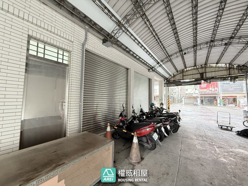 建工商圈｜近高醫｜翻新電梯透天1、2樓出租